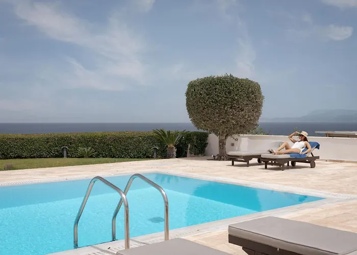 Nyaraló Melia΄s Diminió